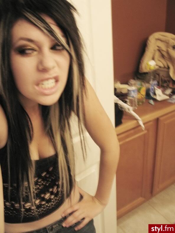EMO Alternatywne Średnie Fryzury