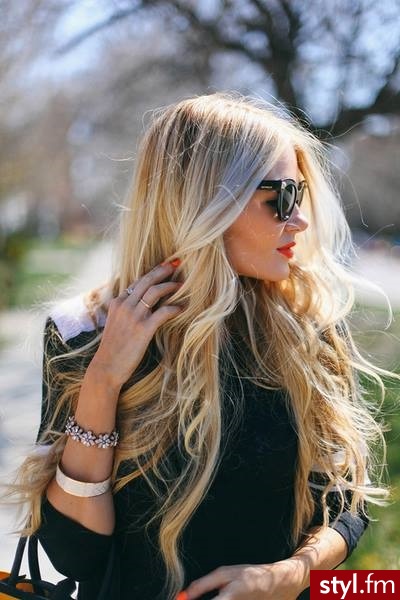 Blond Rozpuszczone Kręcone Na co dzień Długie Fryzury