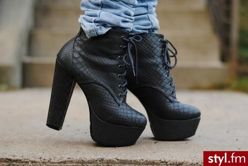 Pozostałe Buty Moda