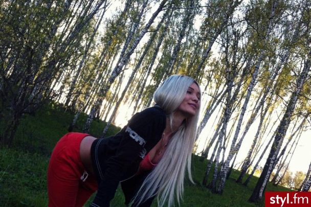 Yulia Lilia - Blond Rozpuszczone Proste Na co dzień Długie Fryzury