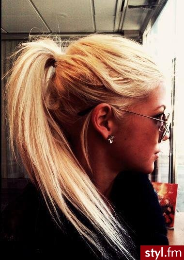 Blond Upięcie Proste Na co dzień Średnie Fryzury