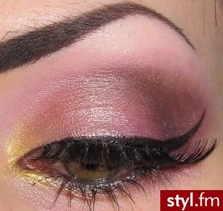 Golden Yellow and Pink Makeup look - Wieczorowe Makijaże