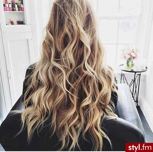 Blond Rozpuszczone Kręcone Na co dzień Długie Fryzury