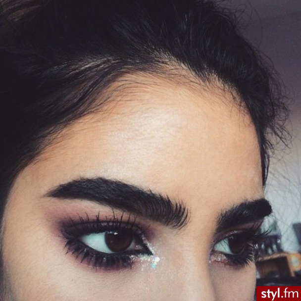 Inspiracje modowe: http://klaoudyna.tumblr.com/  - Makijaże