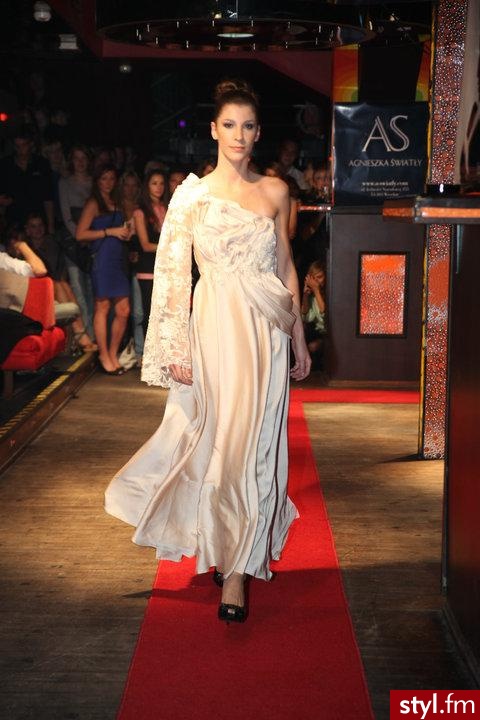 AGNIESZKA ŚWIATŁY projekt - Pozostałe Ciuchy Moda