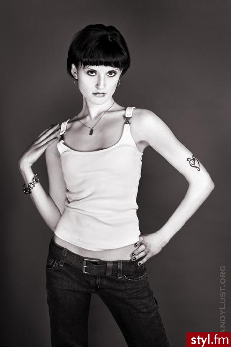 Średnie Fryzury
