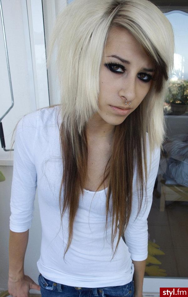 EMO Alternatywne Średnie Fryzury