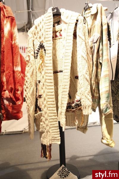 Swetry Ciuchy Moda