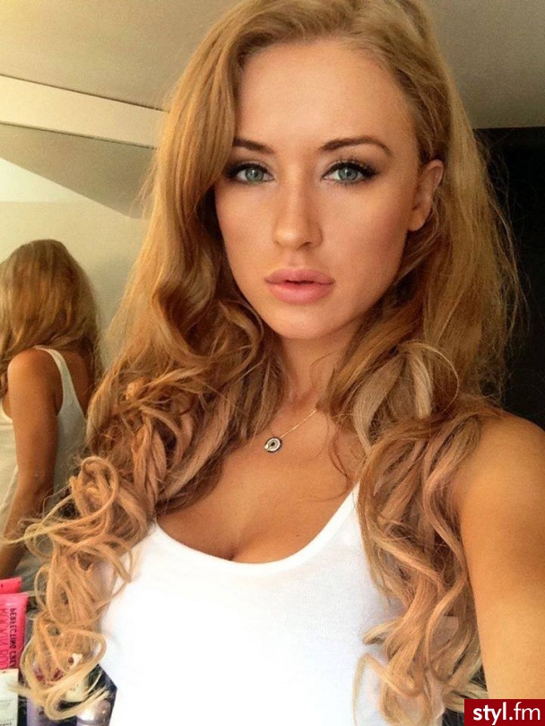 Blond Rozpuszczone Kręcone Na co dzień Długie Fryzury