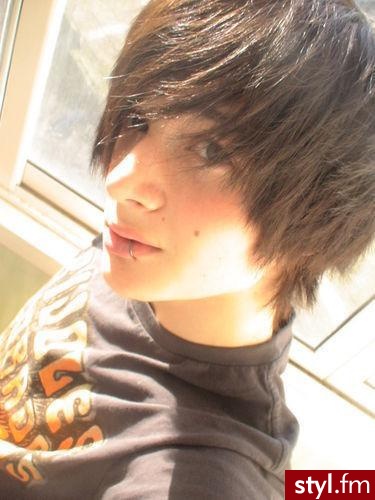 EMO Alternatywne Średnie Fryzury