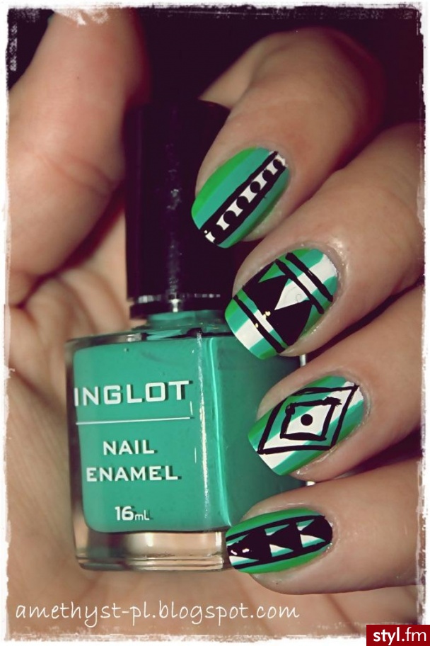 Zielone mani<br>http://amethyst-pl.blogspot.com/ - Kwadratowe Naturalne Paznokcie