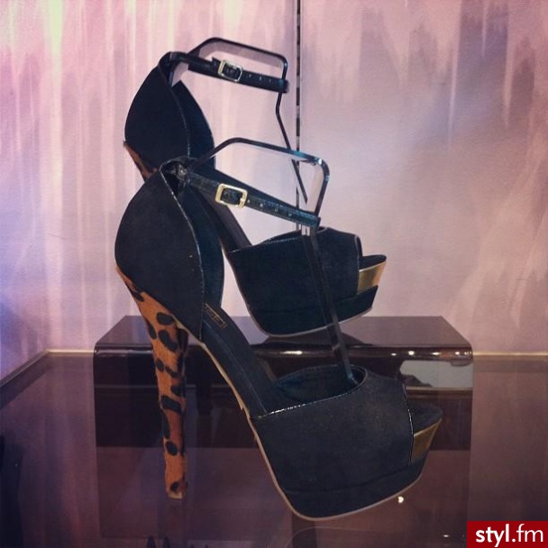 Sandały Buty Moda