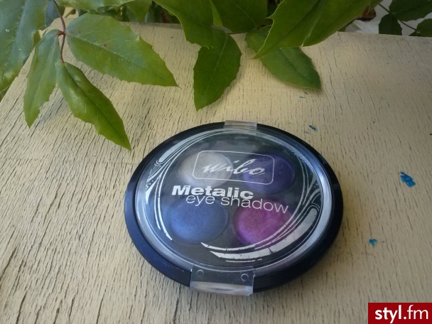 http://izis669.blogspot.com/2013/06/wibo-metalic-eye-shadow-poczworne.html - Kosmetyki
