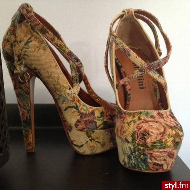 Szpilki Buty Moda