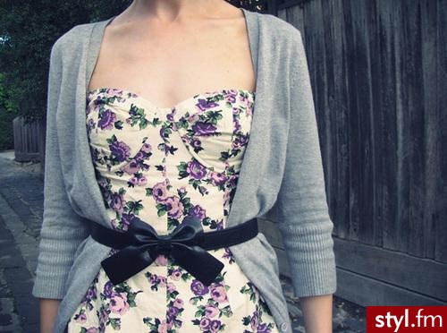 Sukienki Moda