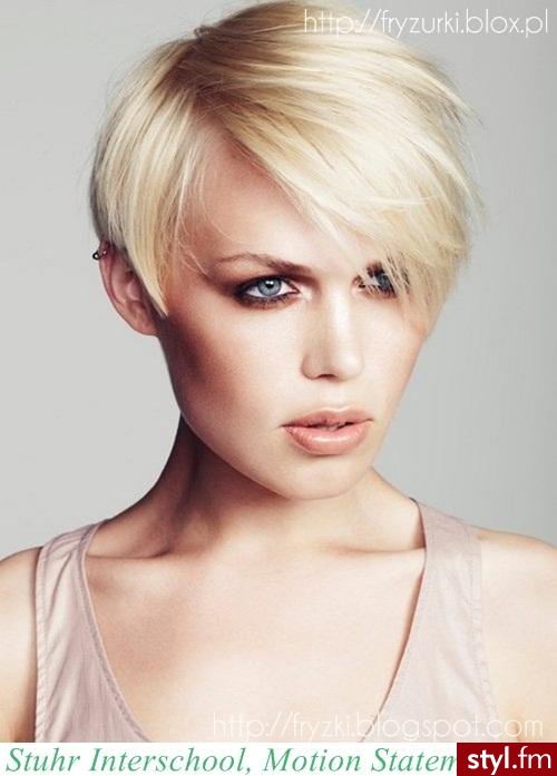 Blond Rozpuszczone Proste Na co dzień Krótkie Fryzury