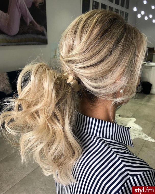 Blond Upięcie Kręcone Na co dzień Długie Fryzury