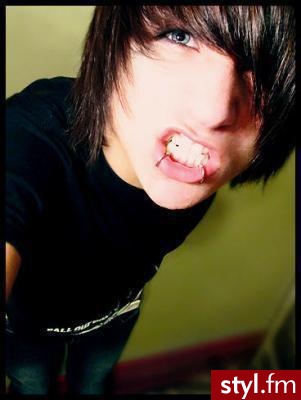 Alex Evans <3 - EMO Alternatywne Średnie Fryzury