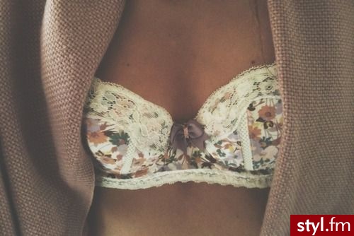 Biustonosze Bielizna Moda