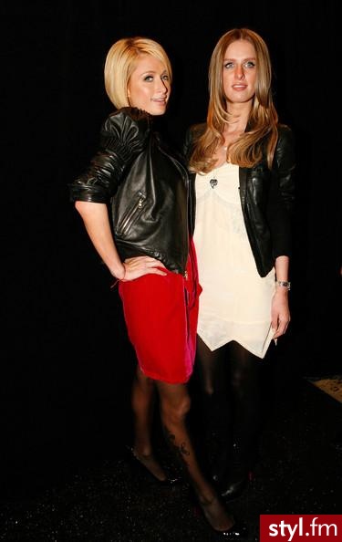 Hilton. Nicky Hilton and Paris Hilton - Moda uliczna Inne Moda