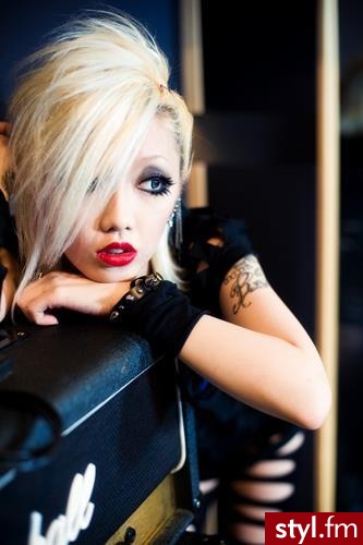 Blond Punk Rock Alternatywne Średnie Fryzury
