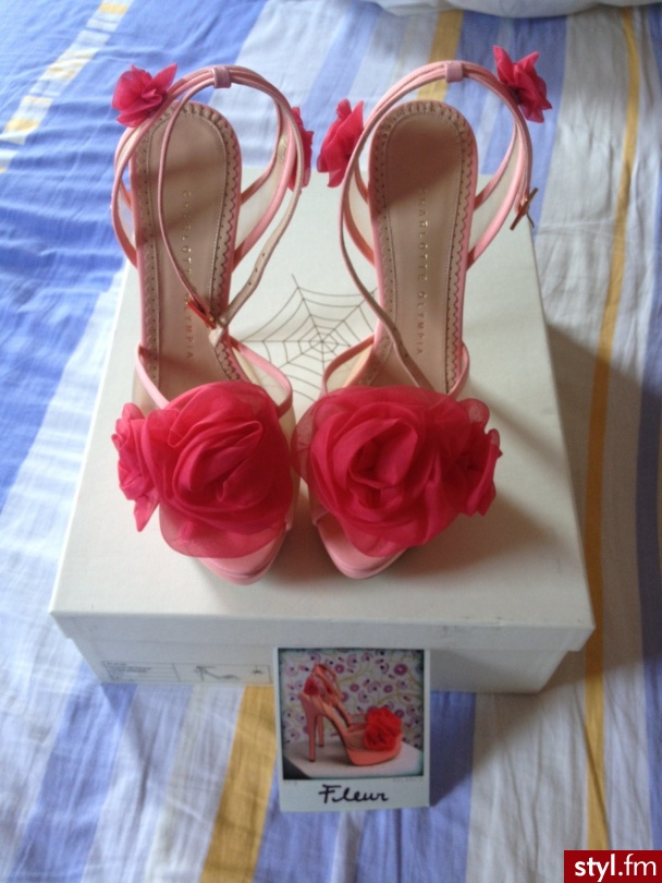 Szpilki Buty Moda