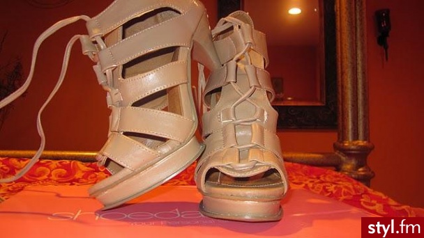 Szpilki Buty Moda