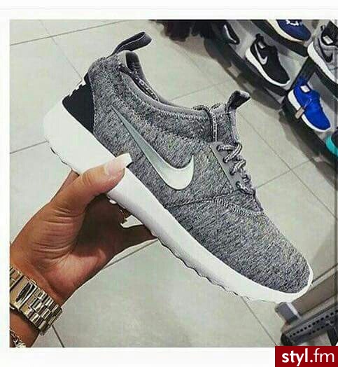 Pozostałe Buty Moda