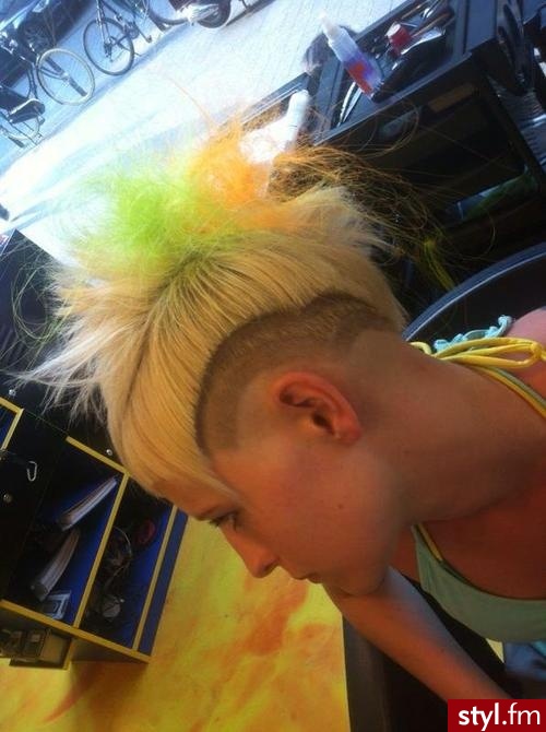 Blond Rozpuszczone Proste Na co dzień Krótkie Fryzury