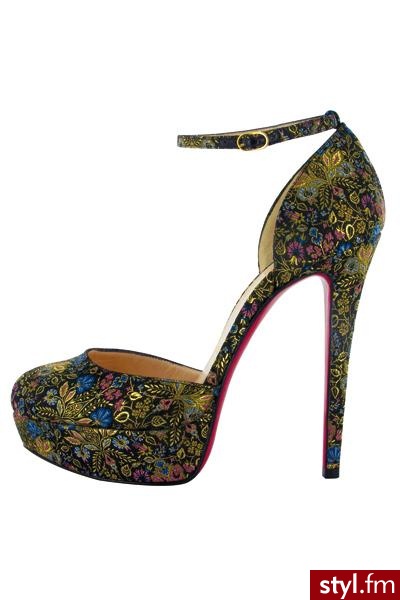 Christian Louboutin 
JESTEM ABSOLUTNIE W NICH ZAKOCHANA!!!!!!!!!!!!!!!!!!!!!!!!!!!!!!<3 - Pozostałe Buty Moda