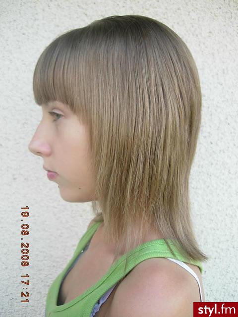 Średnie Fryzury