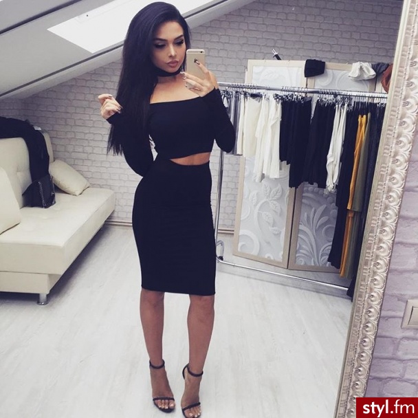 Średnie Spódnice Moda