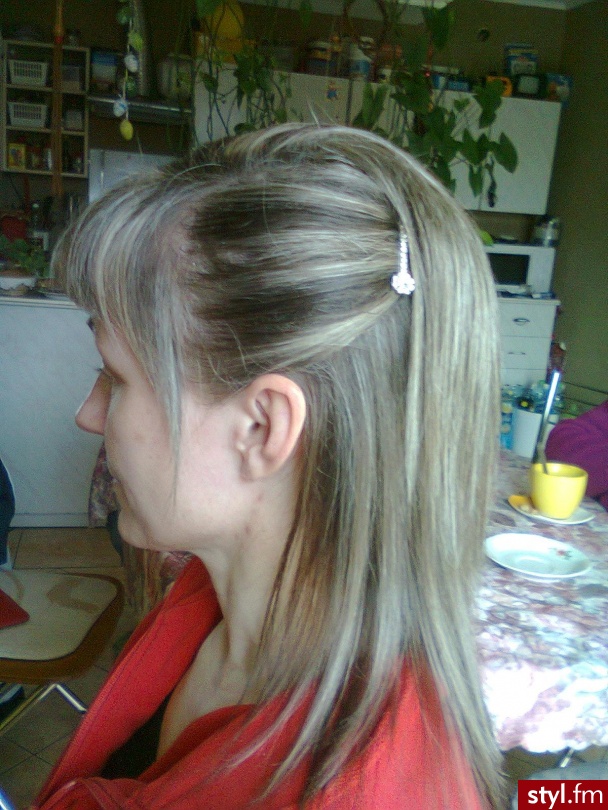 Blond Upięcie Proste Wieczorowe Średnie Fryzury