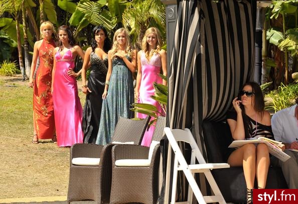 Khloe Kardsahian in Miss Malibu - Moda uliczna Inne Moda