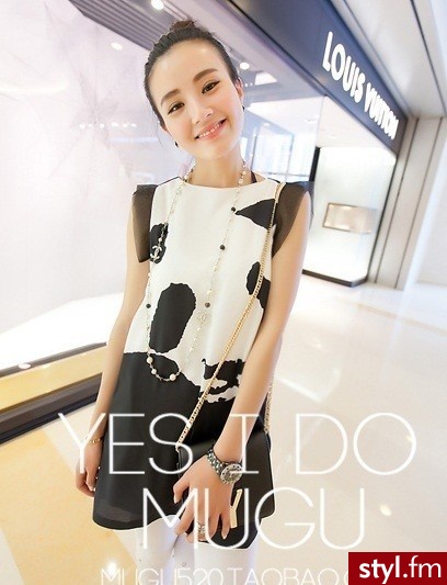 Czarno biała tunika damska Japan Style T4177 - Tuniki Ciuchy Moda