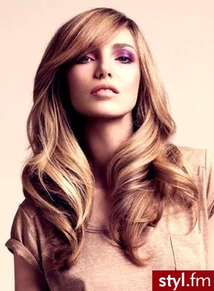 Blond Rozpuszczone Kręcone z grzywką Na co dzień Długie Fryzury