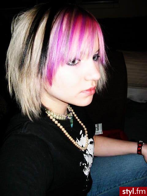 EMO Alternatywne Średnie Fryzury