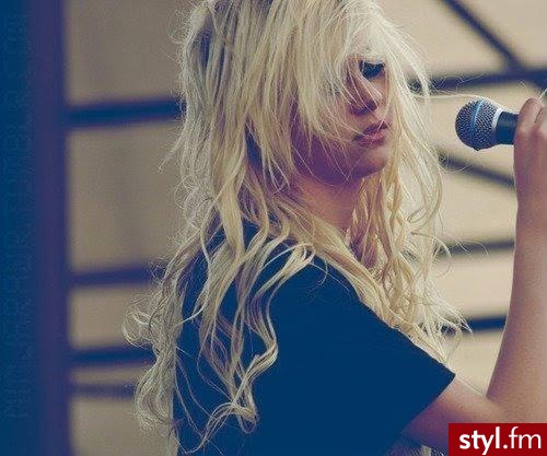 Kręcone Na co dzień Średnie Fryzury