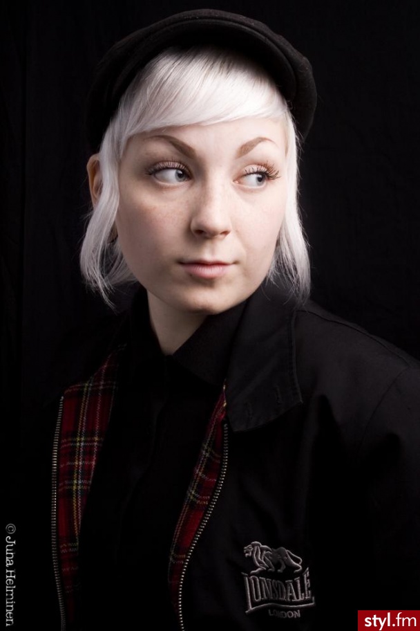 Średnie Fryzury