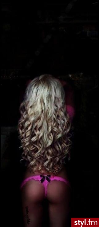 Blond Rozpuszczone Kręcone z grzywką Wieczorowe Długie Fryzury
