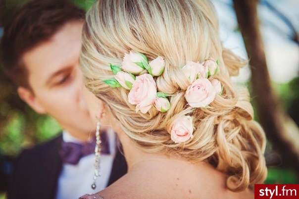 Blond Upięcie Kręcone Ślubne Długie Fryzury
