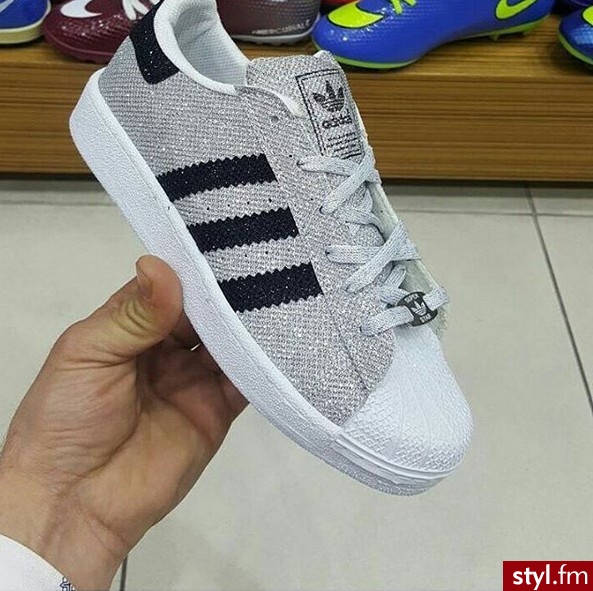 Pozostałe Buty Moda
