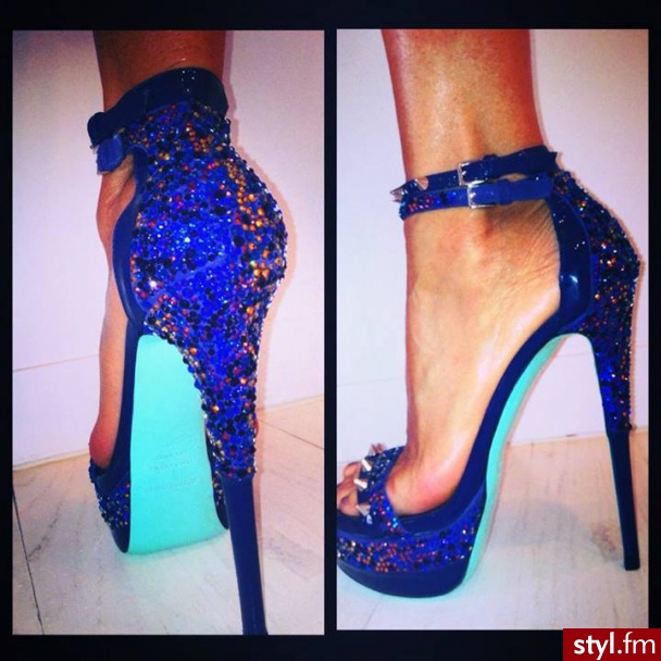 Szpilki Buty Moda