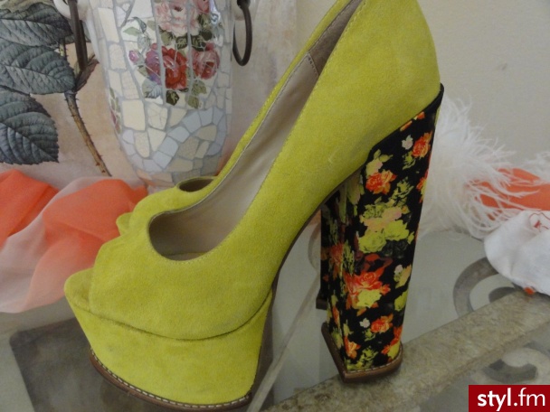 Pozostałe Buty Moda