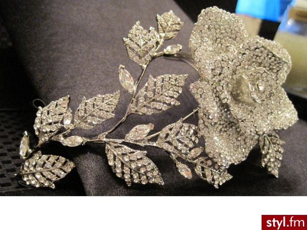 TIARA - Nakrycia głowy Dodatki Moda