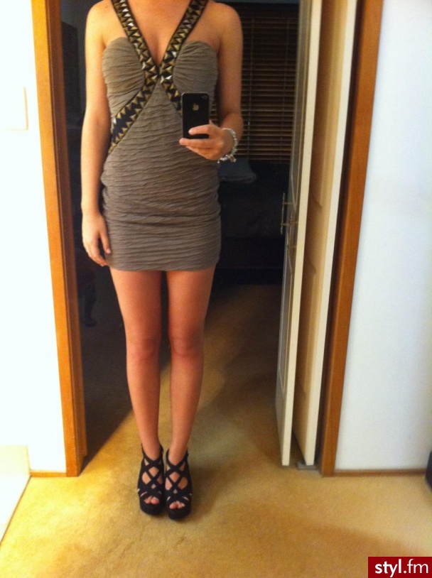 Sukienki Moda