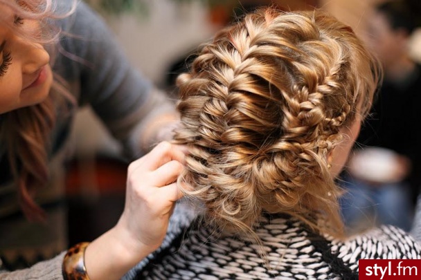 Blond Rozpuszczone Proste Na co dzień Średnie Fryzury