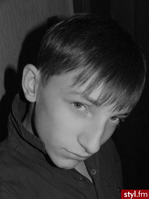 Średnie Fryzury
