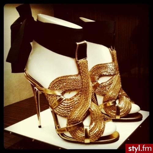Szpilki Buty Moda