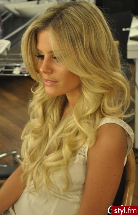 Blond Rozpuszczone Kręcone Na co dzień Długie Fryzury
